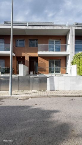 Moradia T3, com 2 suítes e 2 terraços, em condomínio fechado na Praia-16