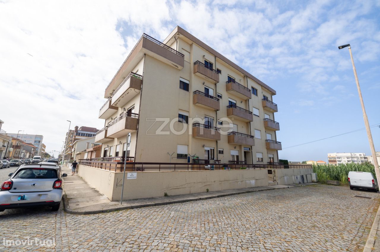 Apartamento T2 em Vila do Conde ( praia ) vistas mar.