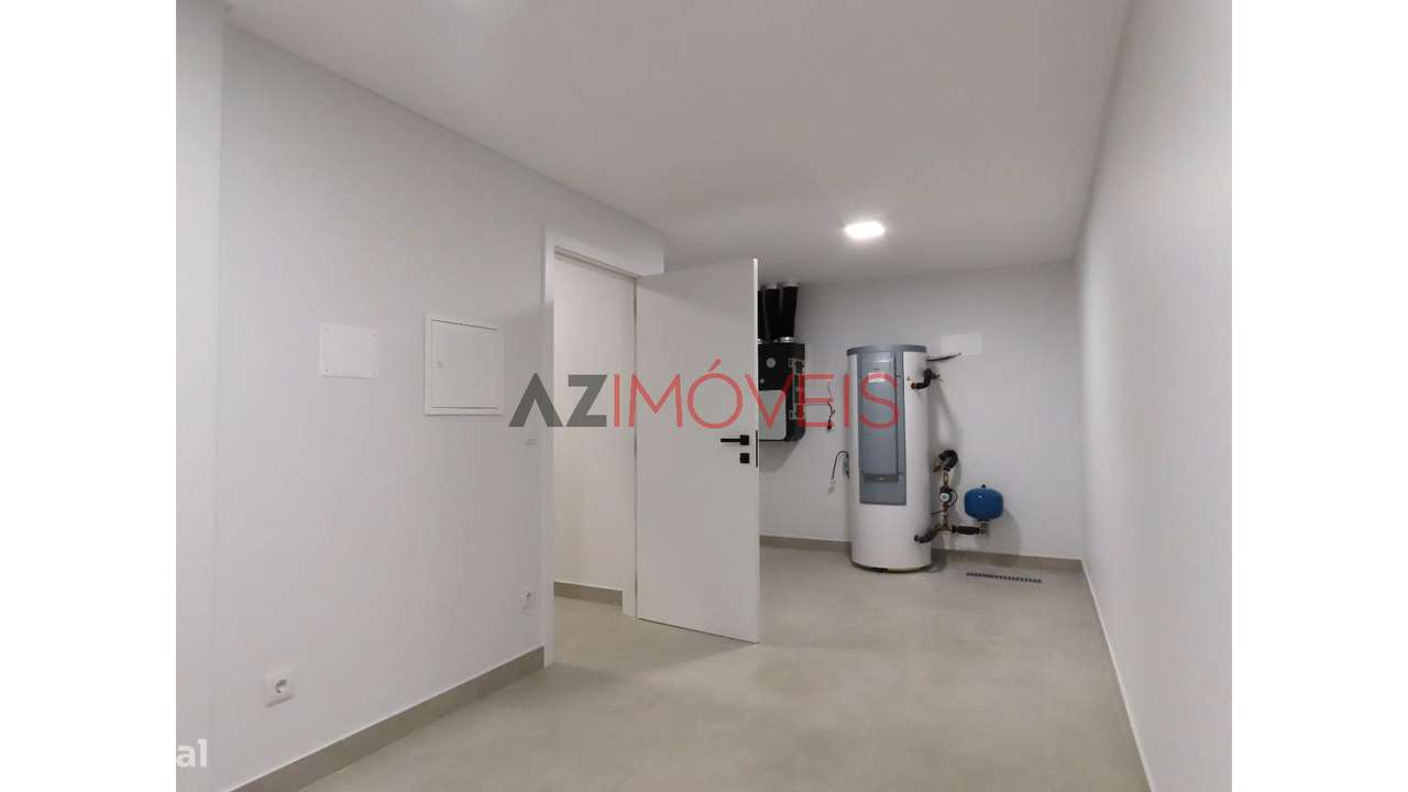 MORADIA NOVA T4 NO CENTRO DE LEIRIA-27