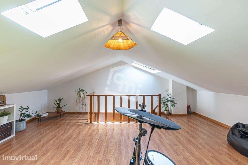 Moradia Duplex T3 - com Terraço - Águas Santas - Maia-22