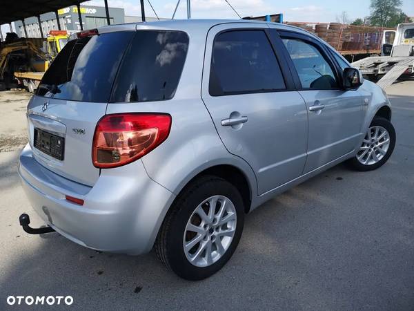 Suzuki SX4 1.9 DDiS DPF 4x2 Comfort - 11