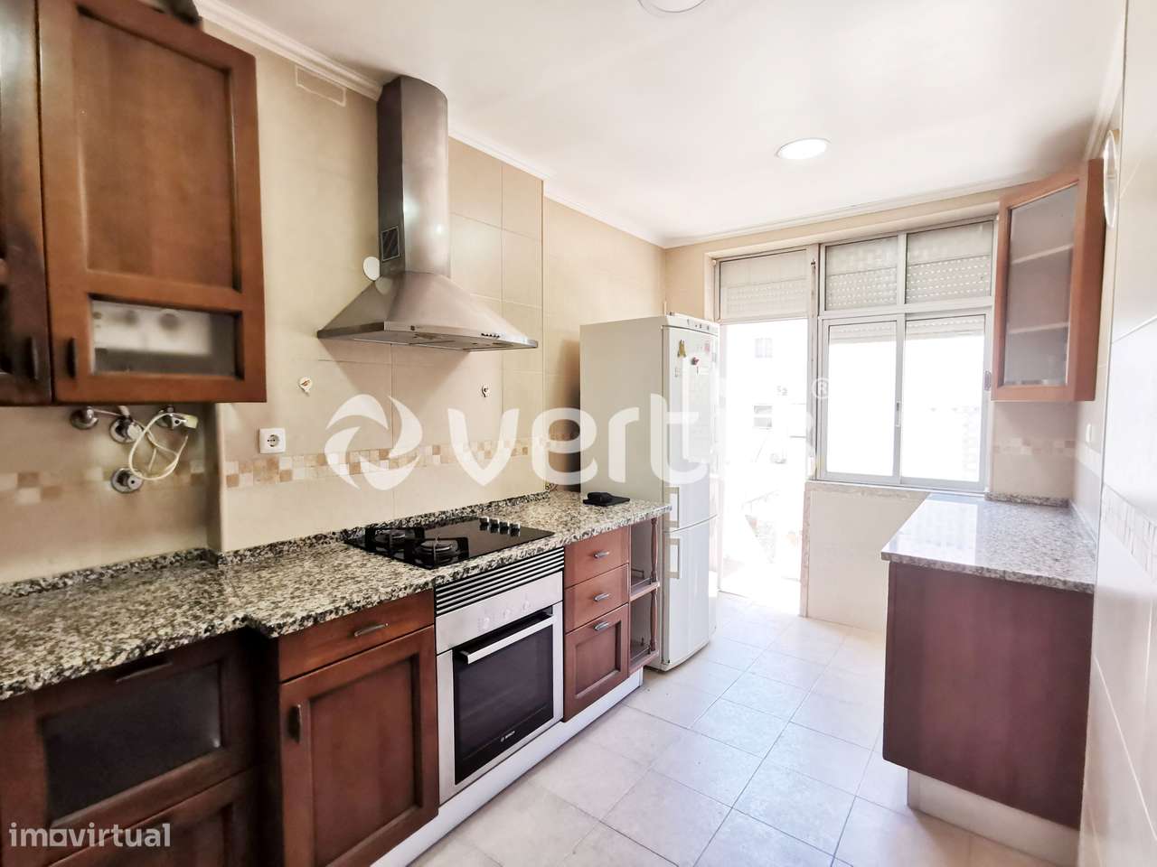 Apartamento T1 com Quintal 30 m2 na Pontinha, Odivelas - Lisboa-0