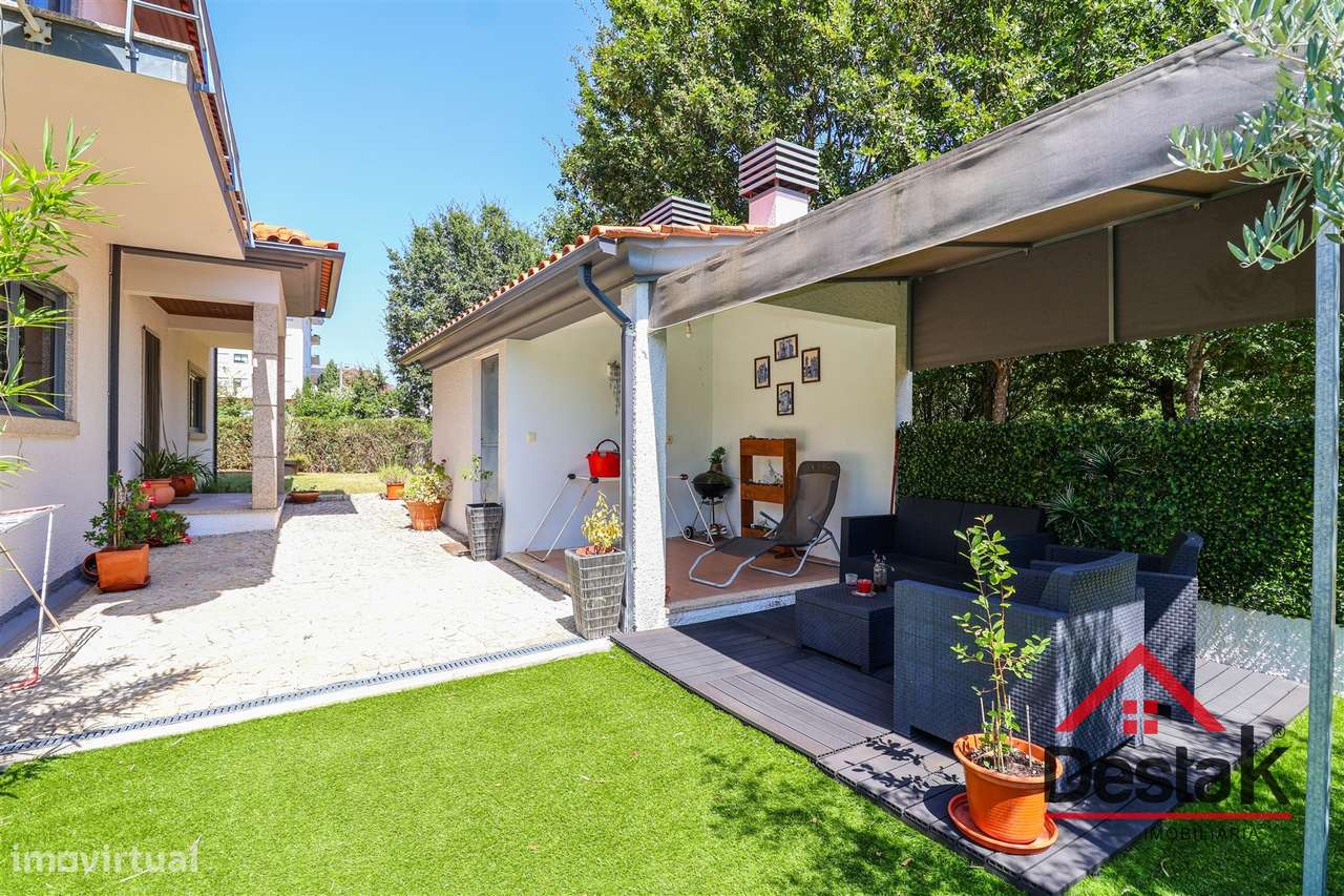 Moradia V4 de Excelência com Jardim em Viseu - Grande imagem: 4/37
