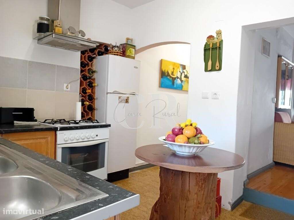 Moradia de 2 pisos renovada no centro da vila em Figueiró dos Vinhos - Grande imagem: 5/25