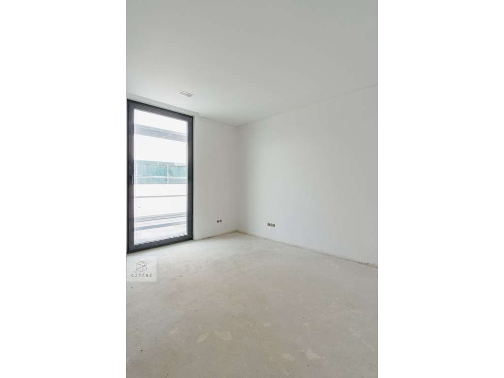 Moradia T4 com piscina no Magoito Sintra-18