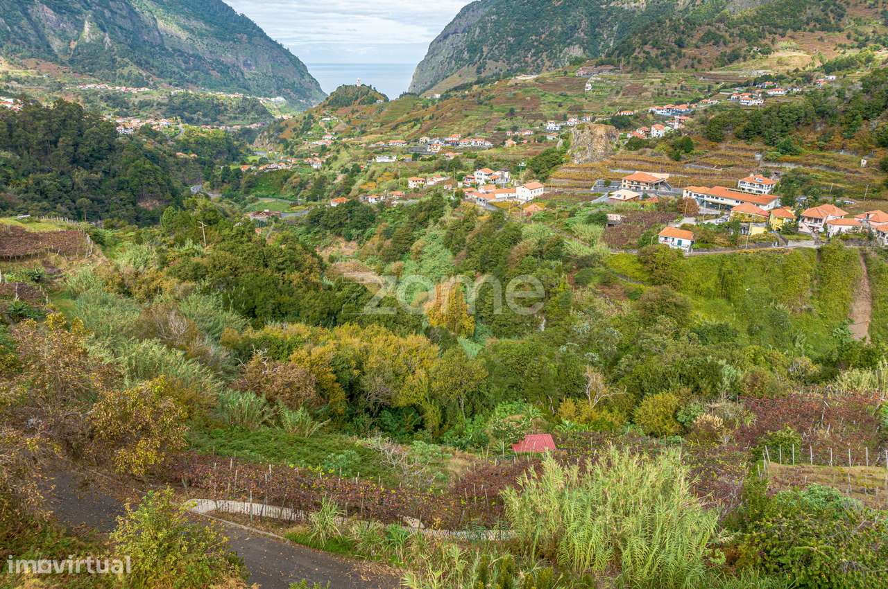 Refúgio perfeito com uma área de 1253 m2 em São Vicente-14