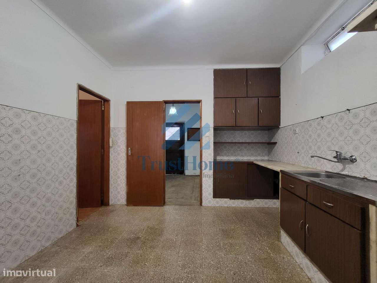 V2 estimada na Agualva a 5 minutos da estação de comboios.-6