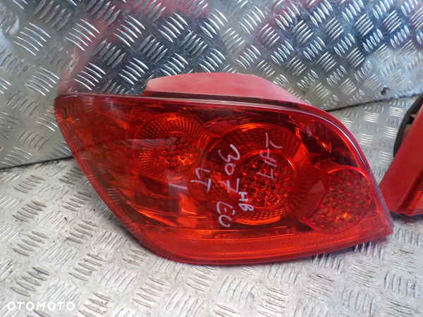 PEUGEOT 307 HB LAMPA LEWY TYŁ - 2