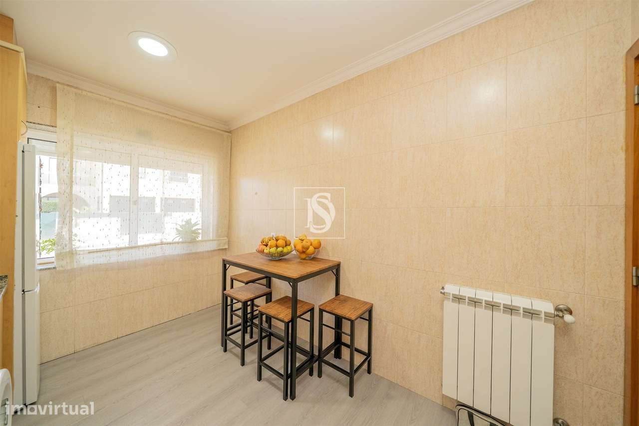 T2+1, Remodelado, com Garagem Fechada, a 1,2 km da Praia — Vila do Con-15