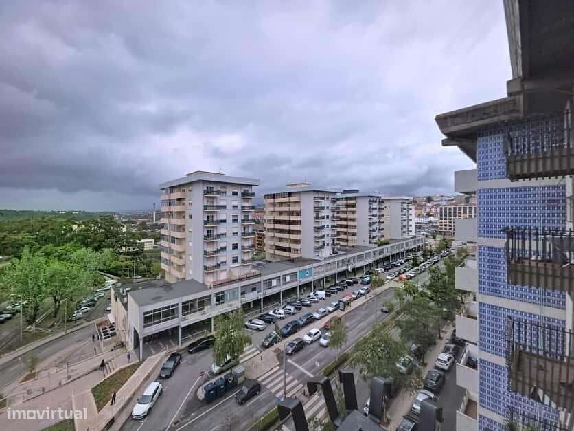 Apartamento T2 com garagem em zona de Celas, Coimbra-10