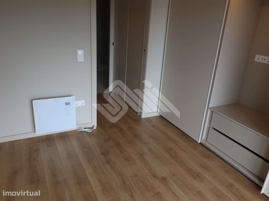 Apartamento T1 com Vista Panorâmica - Rotunda da Boavista / Casa da...-12