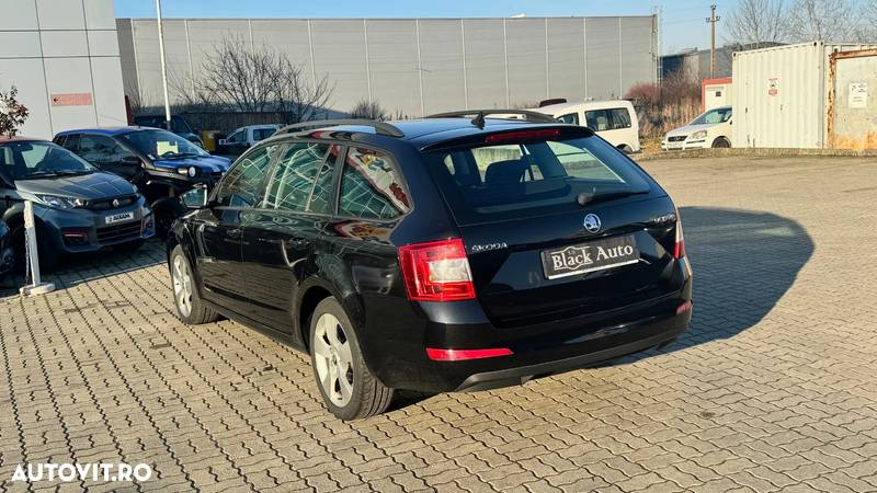 Skoda Octavia 2.0 TDI DSG Style - 4