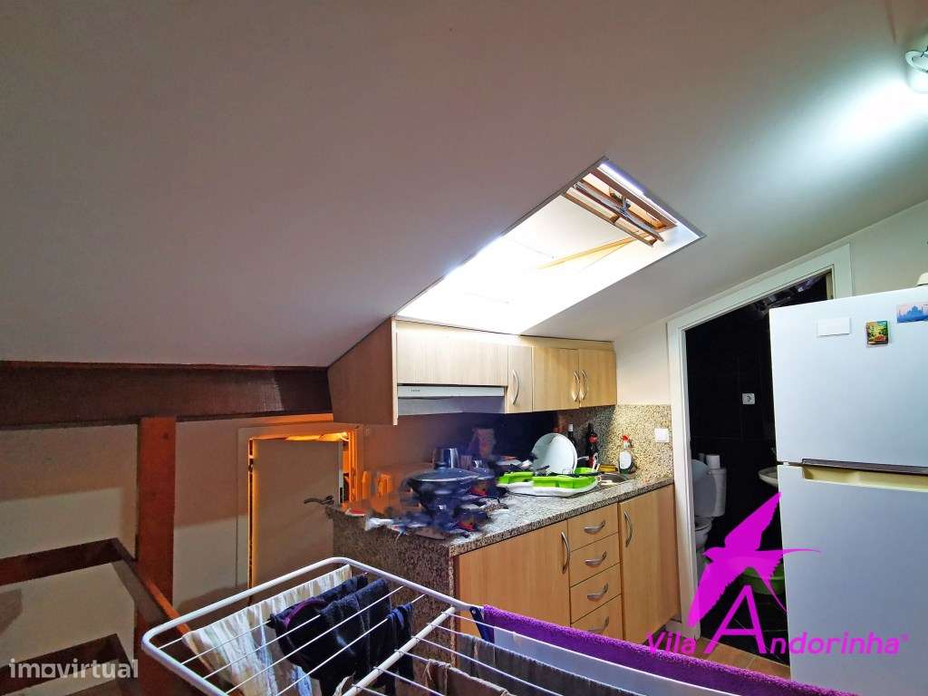 Prédio no centro histórico de Viana-19