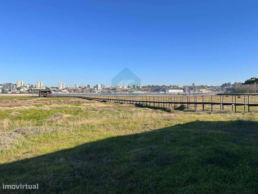 Excelente T1 no Edifício Douro Mar, Canidelo-19