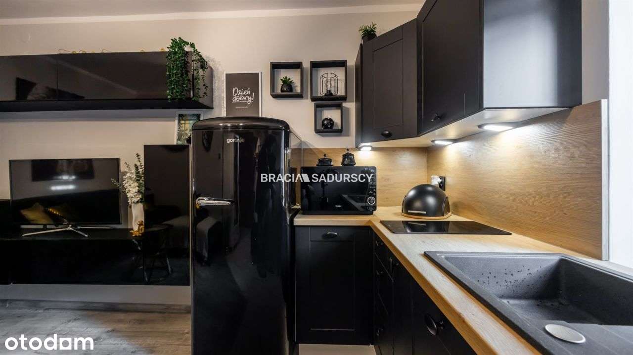 Tauron Arena, tramwaj, kawalerka do wejścia-8