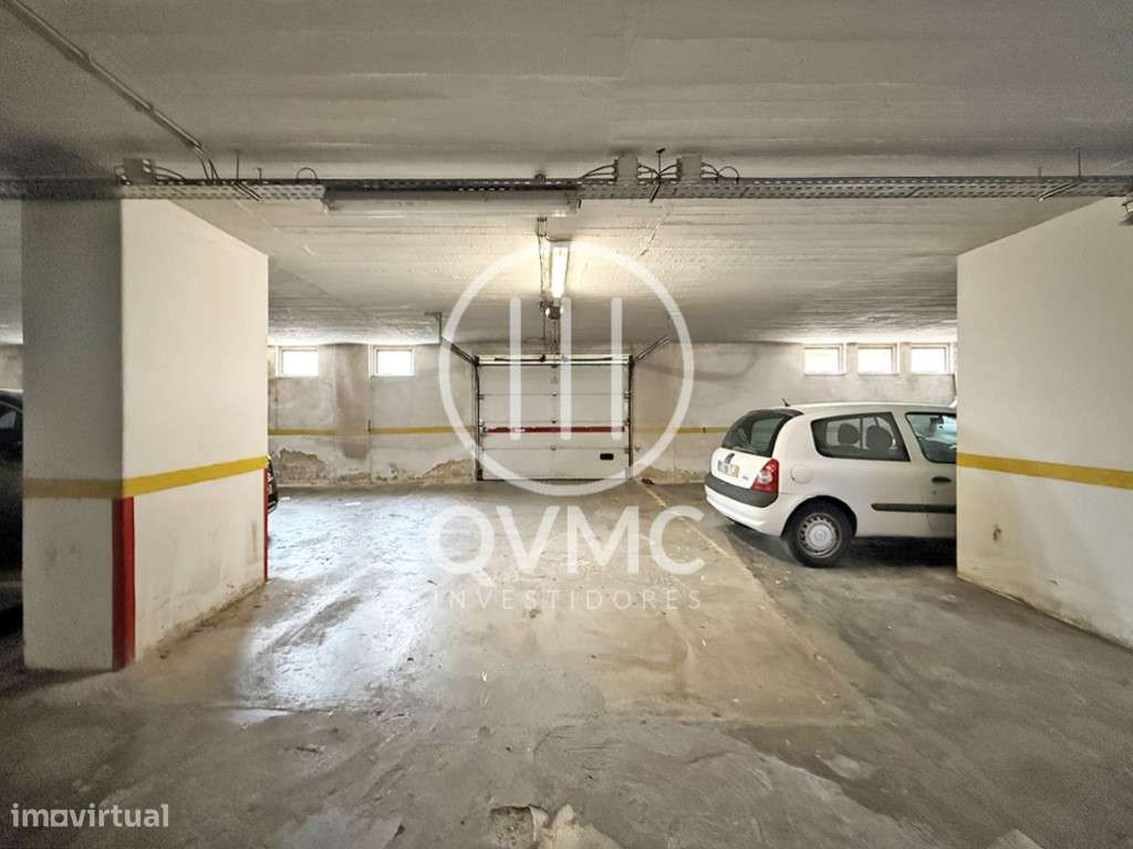 Apartamento T1 na Cavaleira com parqueamento e varanda-30