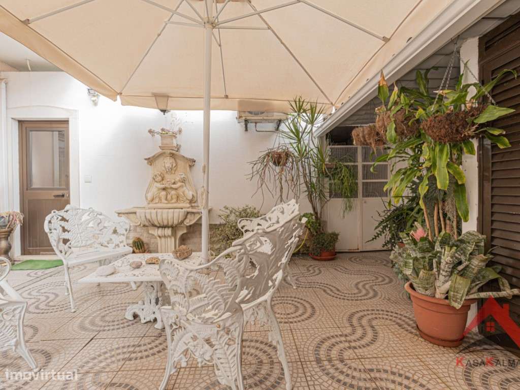 Moradia Isolada T4 com Aproveitamento de Sótão - Quinta do Conde-28