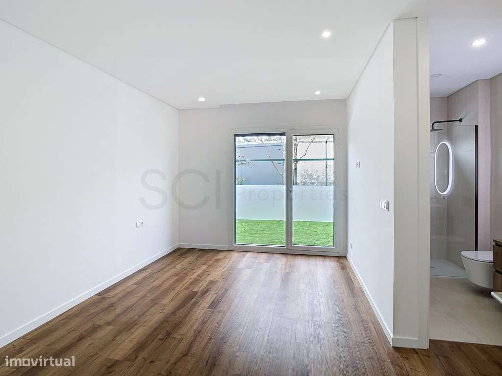 Moradia Térrea independente T3+1 com piscina em Fernão Ferro-11