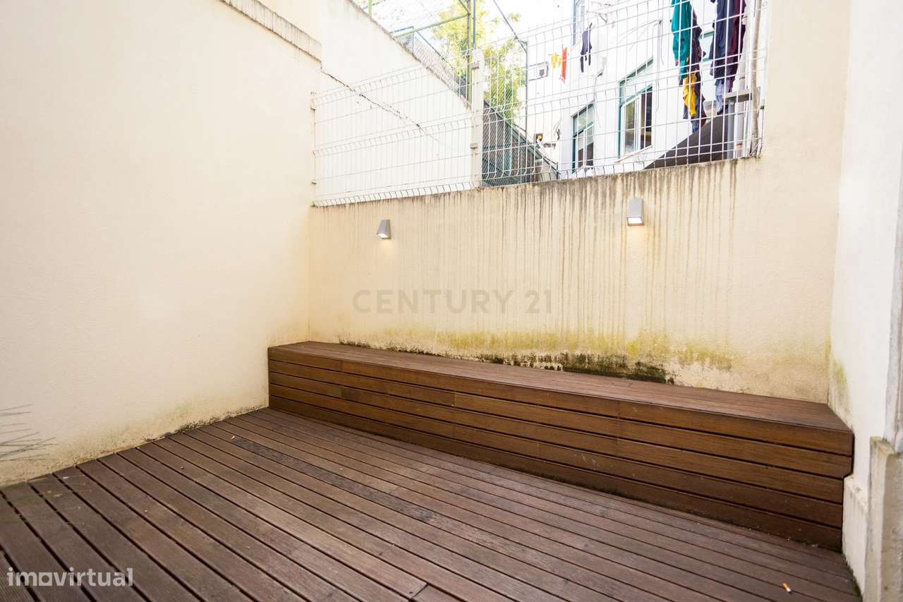 Apartamento T1+1 com logradouro a venda em Campo de Ourique!-15