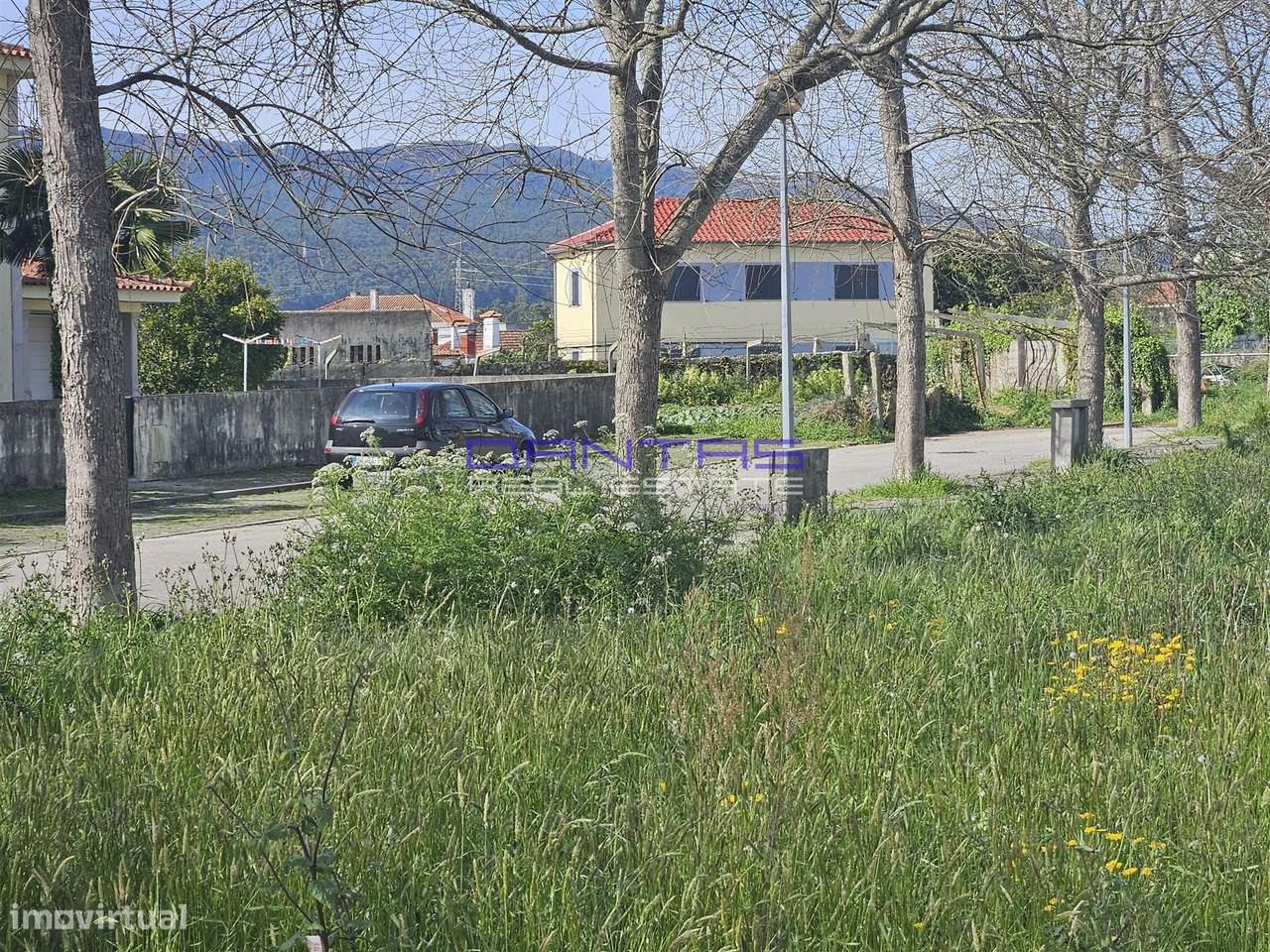 Lote de terreno com 300m2 a poucos minutos de Viana do Castelo-17