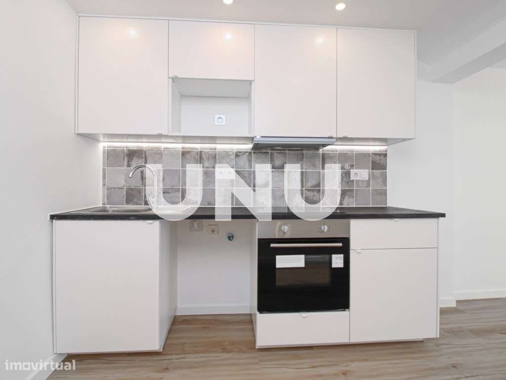 Apartamento T2 remodelado em São João da Talha!-1