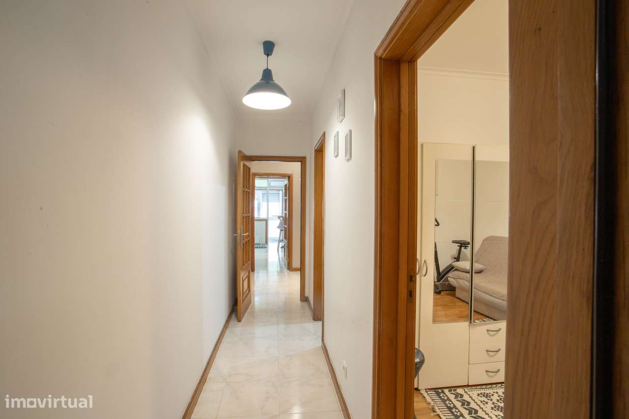 Apartamento T1+1 C/ Terraço e Lugar de Garagem - Grande imagem: 5/30