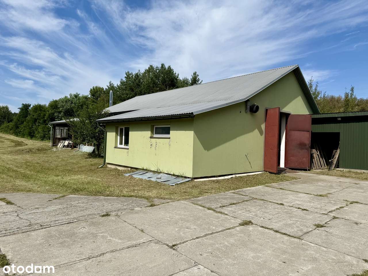 Na sprzedaż: budynek pod działalność gospodarczą – przy trasie S17-13