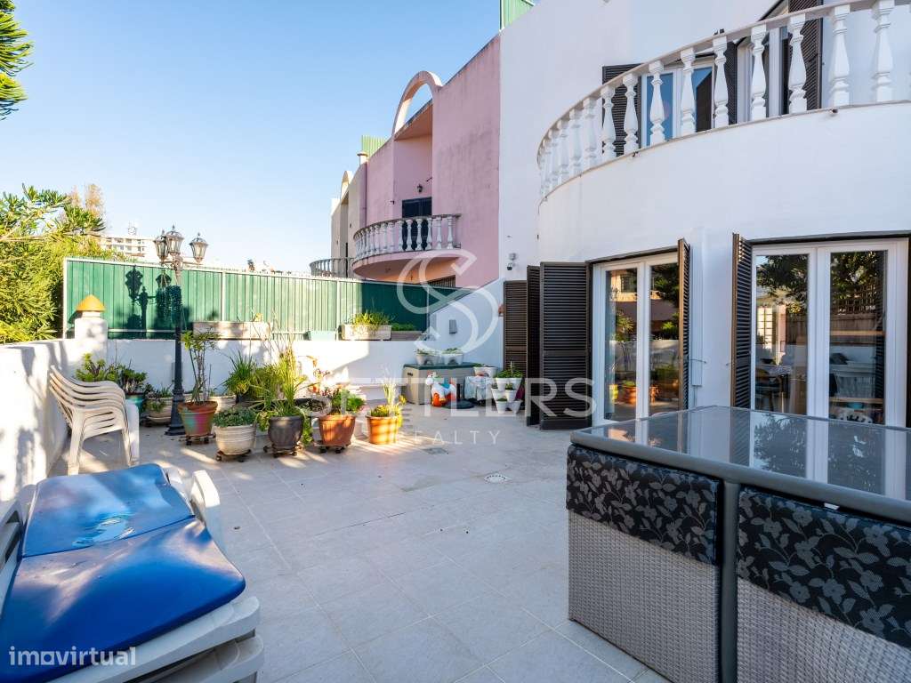 Moradia em Banda T3+4 em Cascais - Grande imagem: 4/25