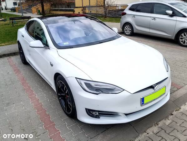 Tesla Model S Performance - 16