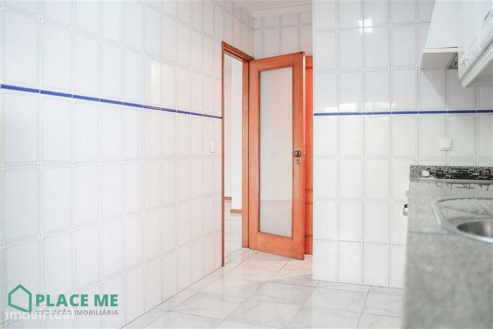 Apartamento T1+1 próximo da Estação de Comboios-30