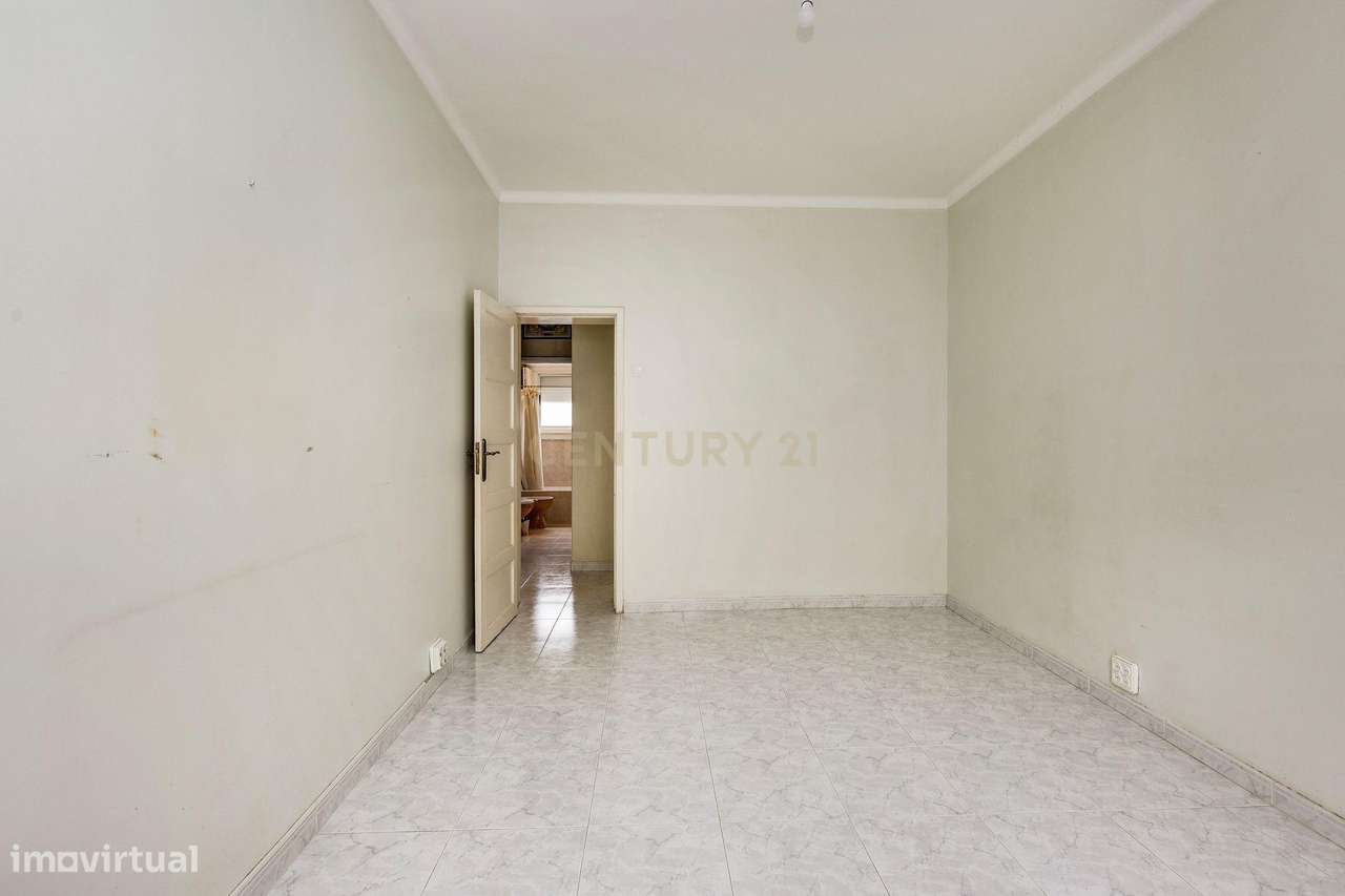 Apartamento T4 em Alvalade - Lisboa-9