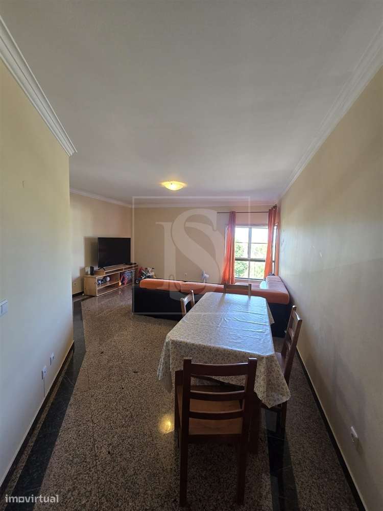 Apartamento T3 com Garagem  em Torres Novas-11