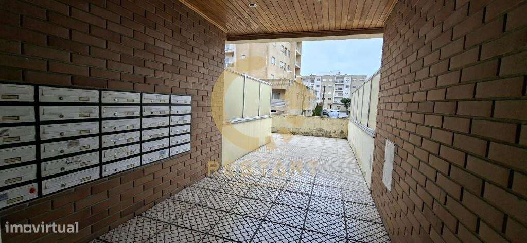 Apartamento T2, Garagem e Arrumos | Valongo-42