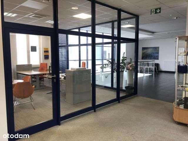 Na sprzedaż budynek magazynowo-biurowy w Warszawie-8