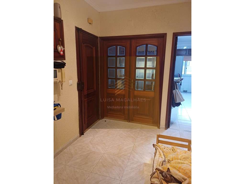 Apartamento T2 Amadora-3