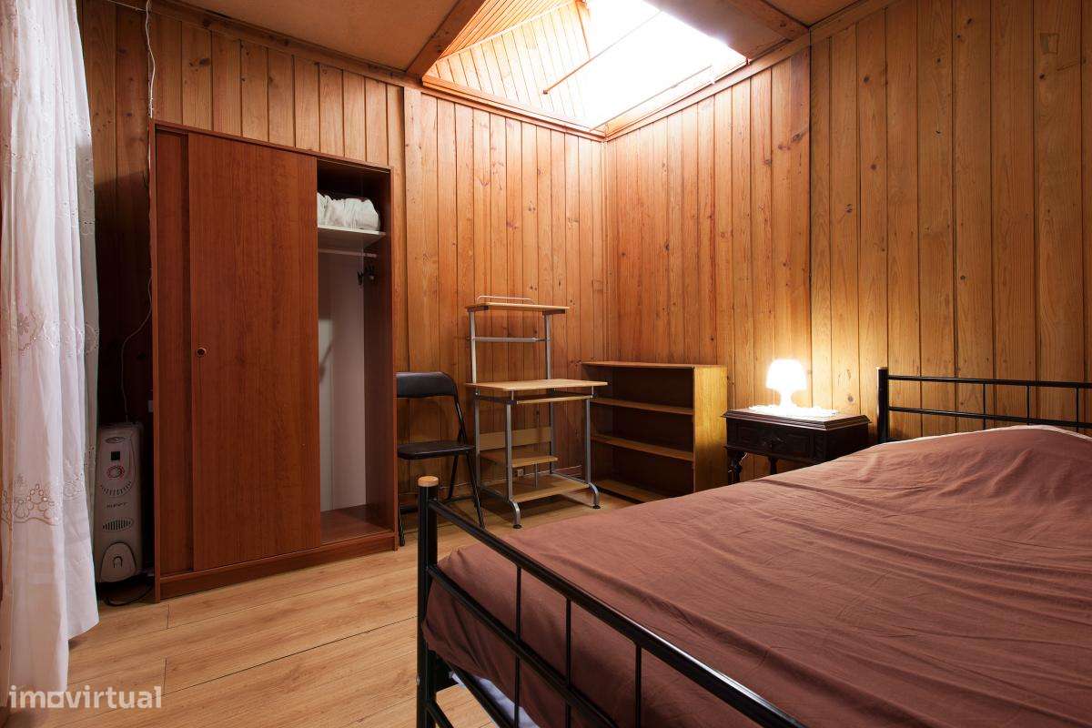 Quarto - localizado em Paranhos Porto - Grande imagem: 3/10