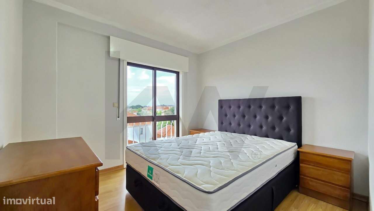 Apartamento T3 renovado no centro de Albergaria-8