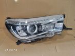 TOYOTA HILUX VIII LAMPA PRAWA LED ORYGINAŁ 2016 - 1