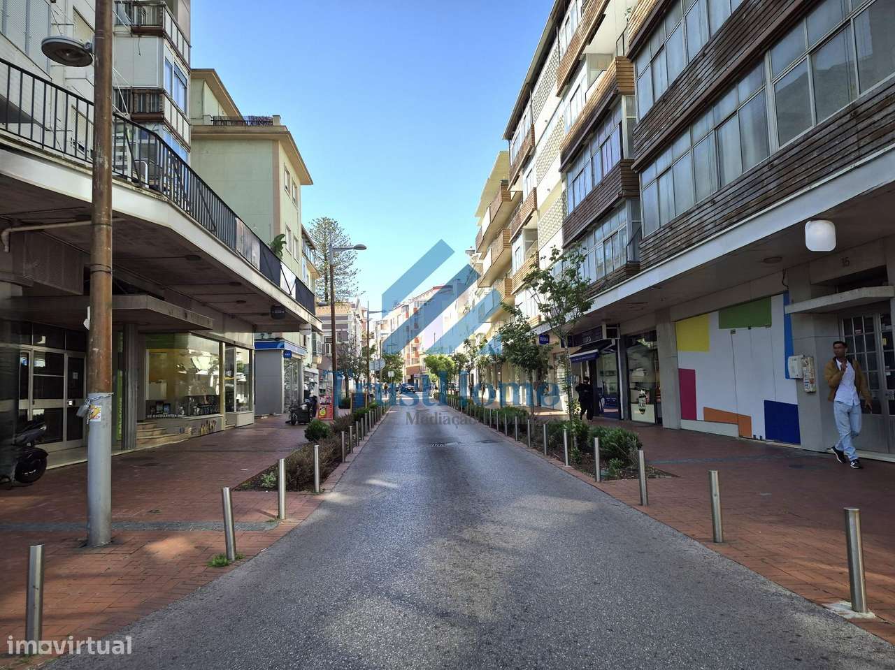 T1  Remodelado em Venteira centro da  Amadora-19