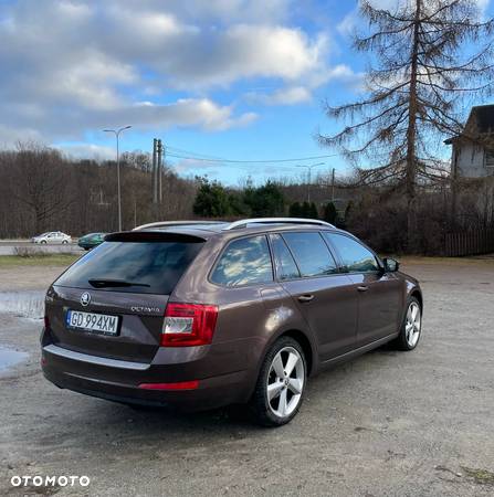 Skoda Octavia 1.8 TSI Style DSG - 5