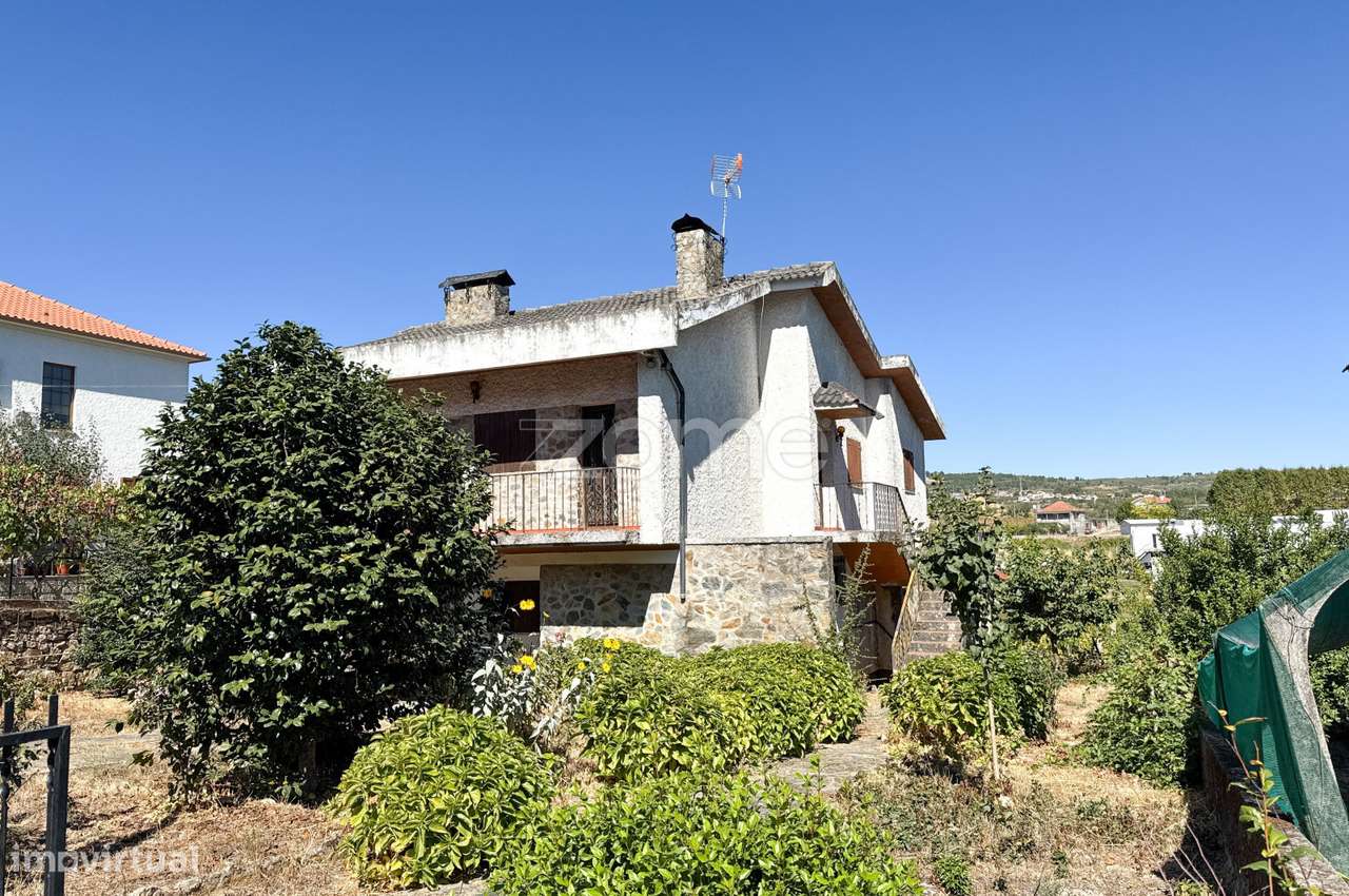 Moradia T6 em Alijó-3