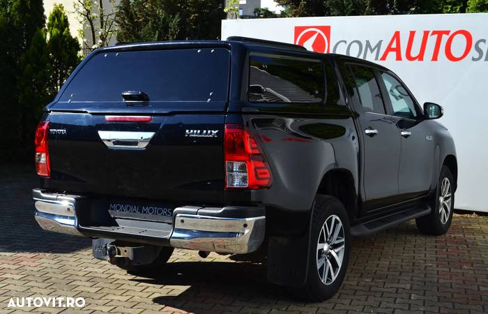 Toyota Hilux 4x4 Double Cab A/T Invincible - 6