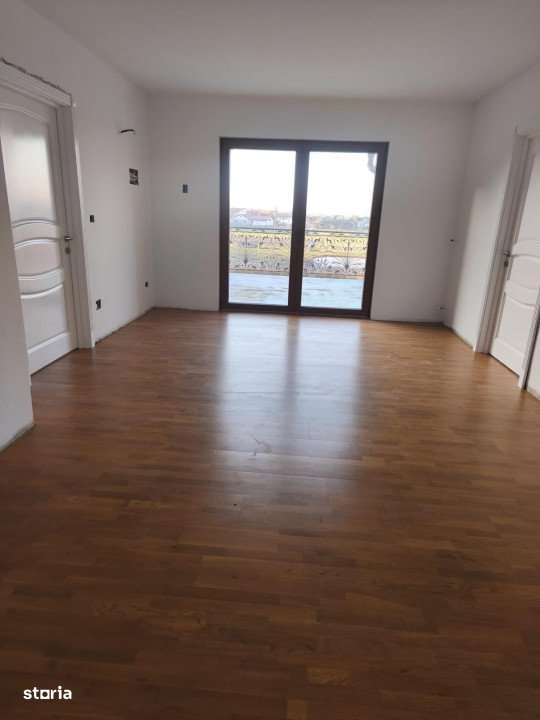 Casa finisata, teren 2500mp, Marginea - Imagine principală: 4/16