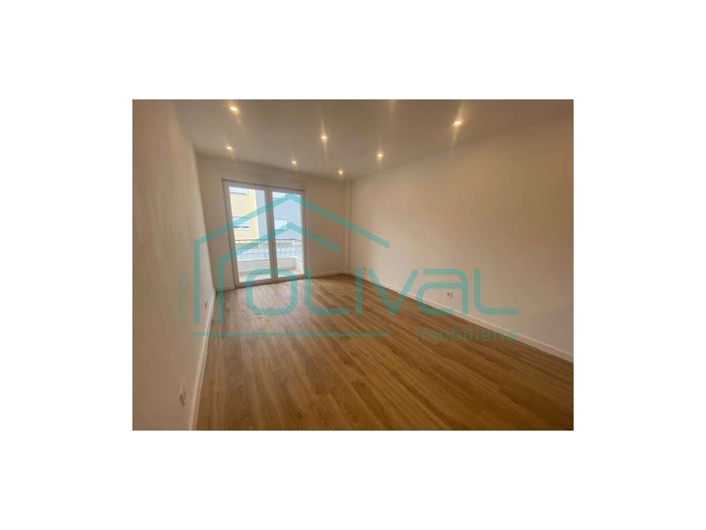 Apartamento t3 à venda na Rua Avelino Salgado de Oliveira - Grande imagem: 4/19