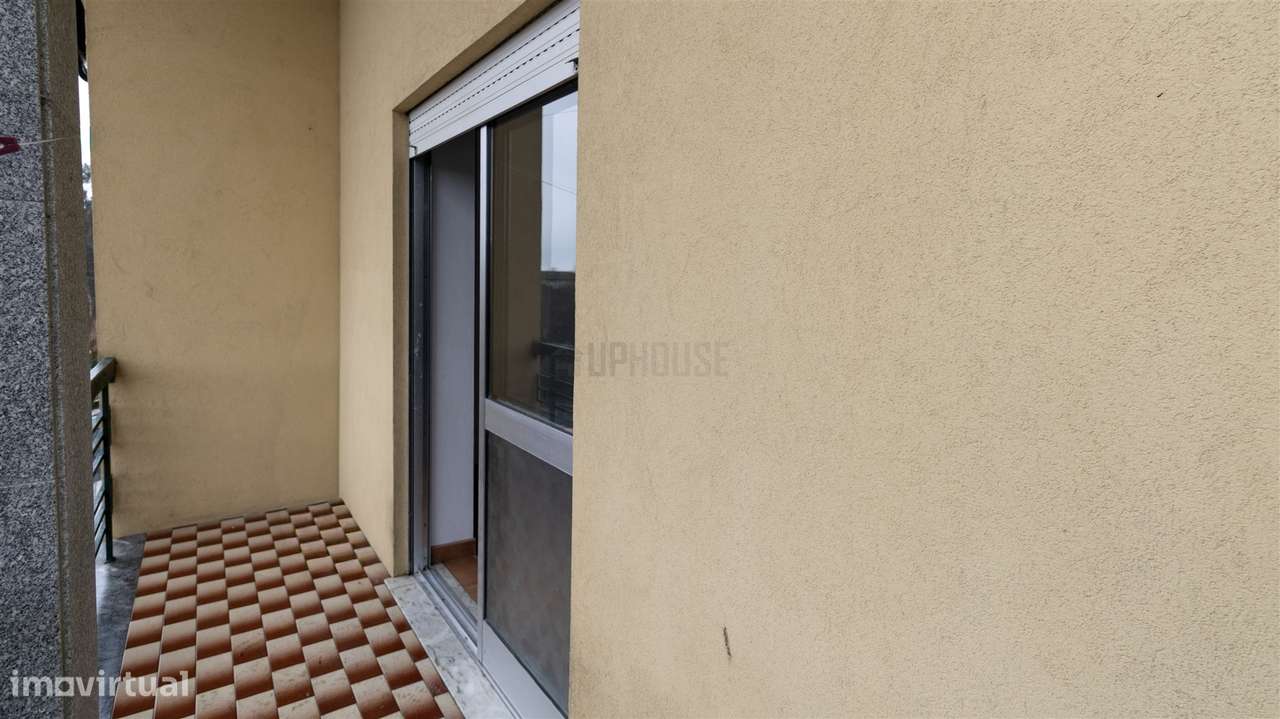 Andar Moradia T3 para Arrendamento - Moure de Madalena - Grande imagem: 3/12