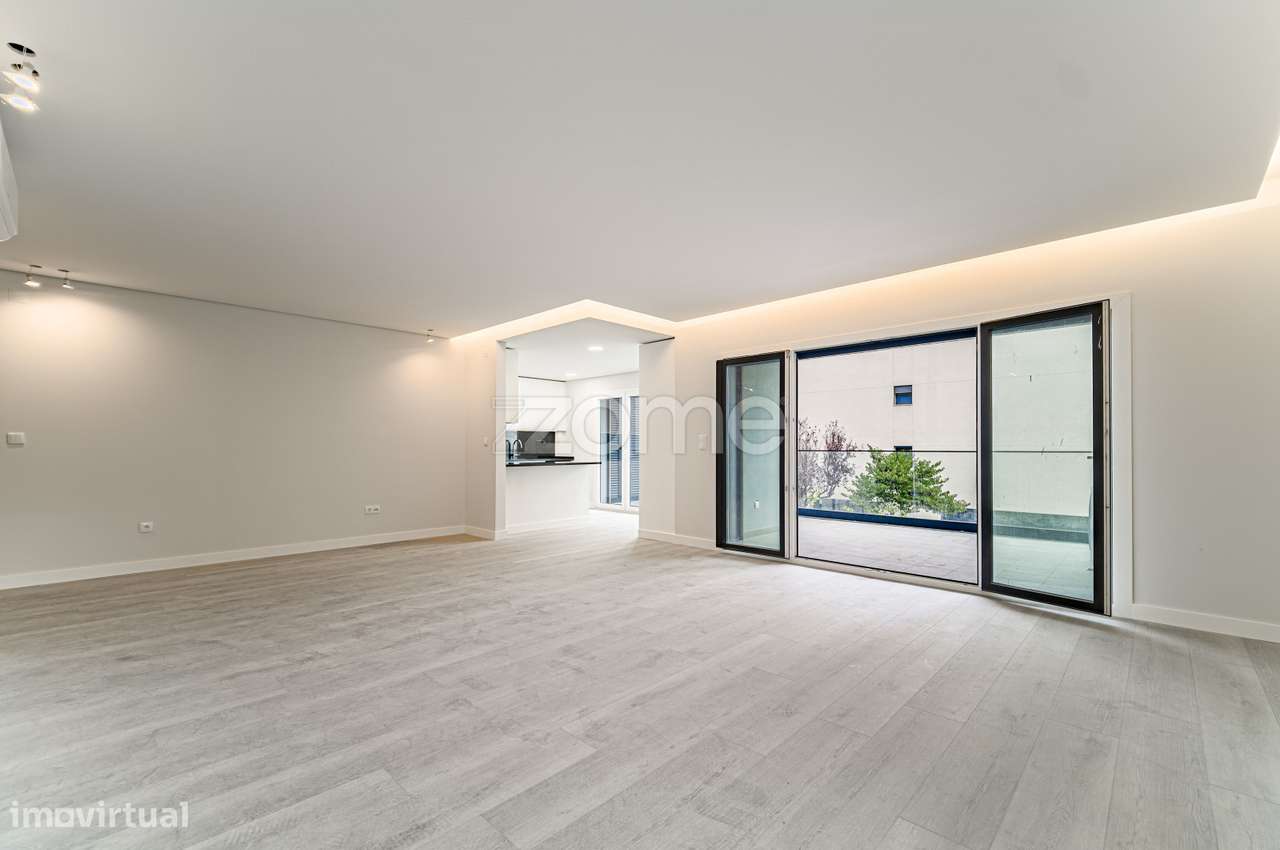 Fabuloso T3 novo a estrear, com varanda e vista rio - Grande imagem: 5/31