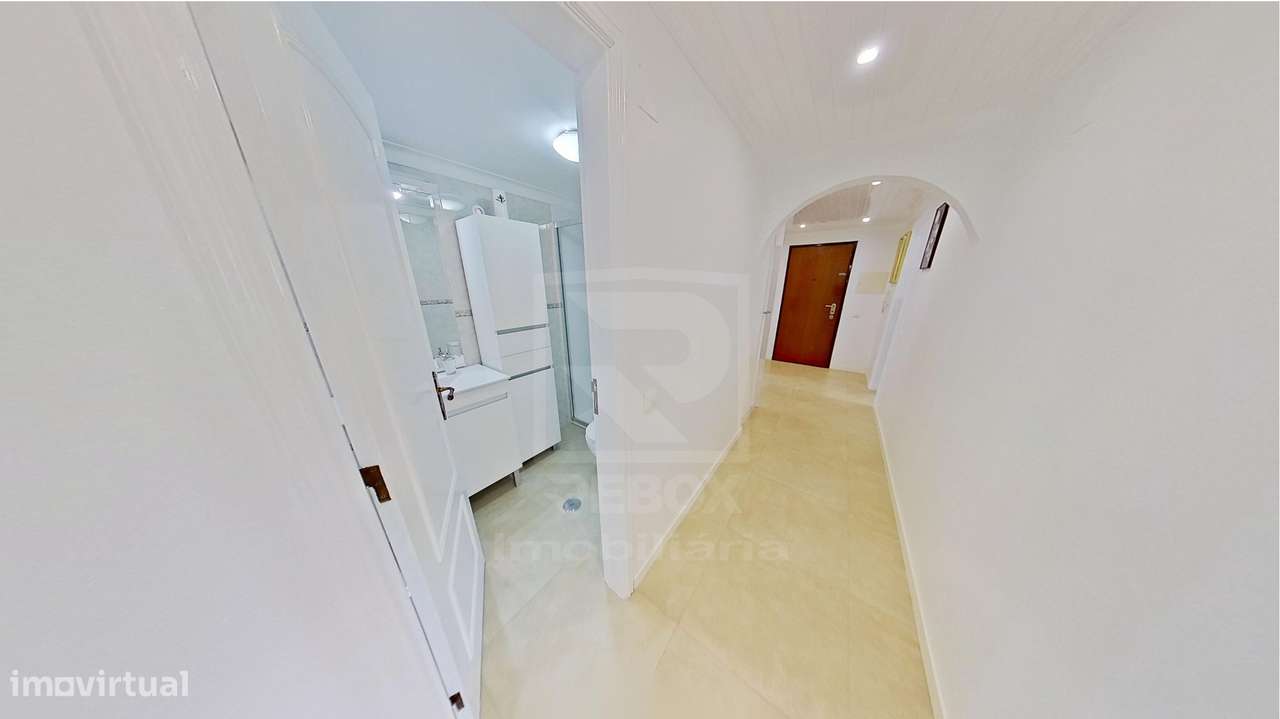 Apartamento T4, lavandaria e excelente aproveitamento do espaço-12