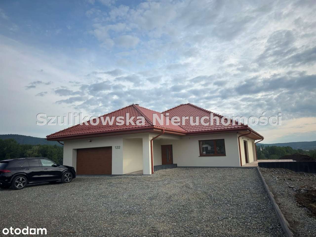Dom na sprzedaż, 4 pokoje, 171 m², Bardo