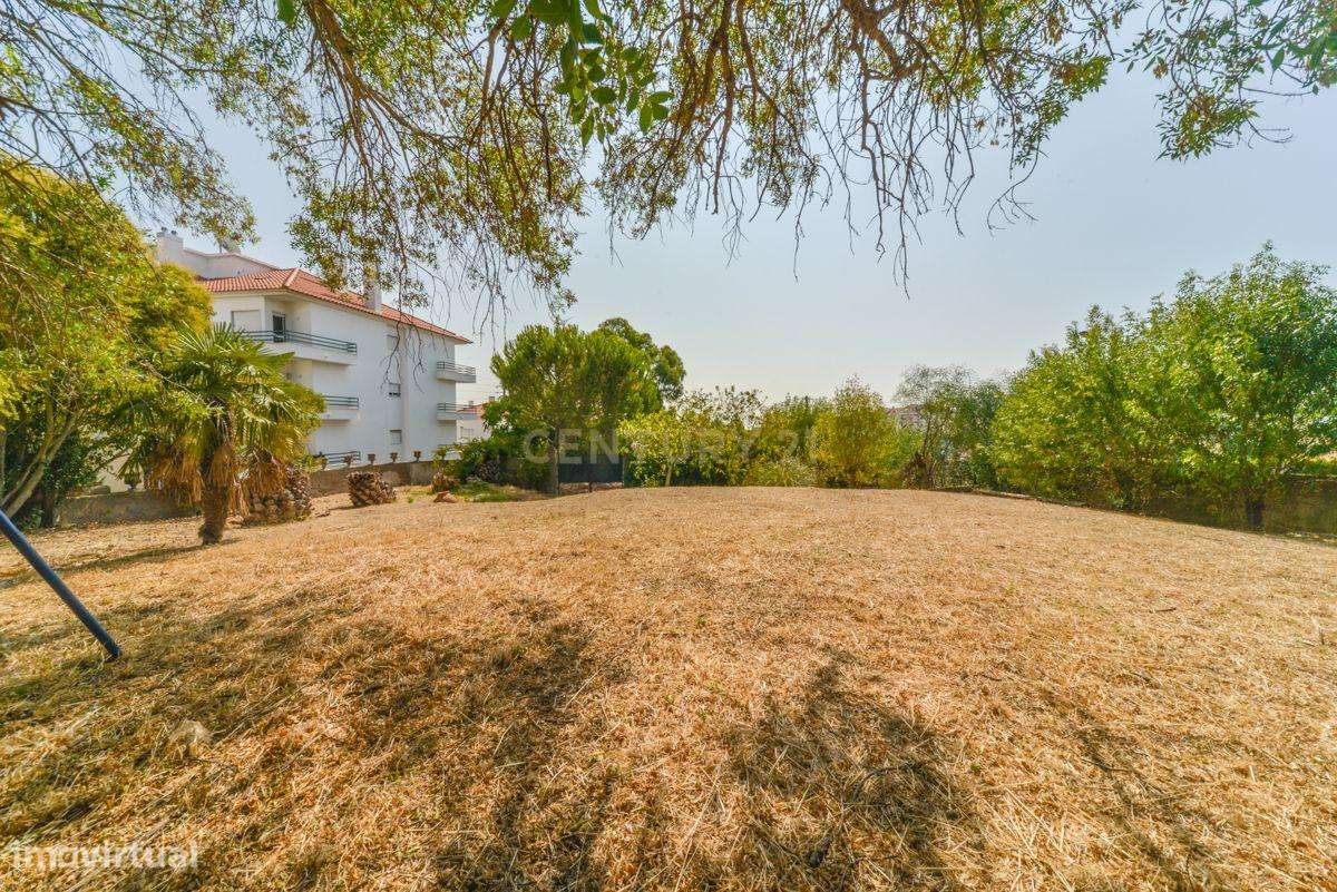 Quinta/Moradia na Póvoa de Santa Iria em Lote 2300m2-10