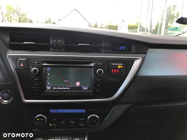 Toyota Auris 1.8 VVT-i Hybrid Automatik Touring Sports Edition - 22